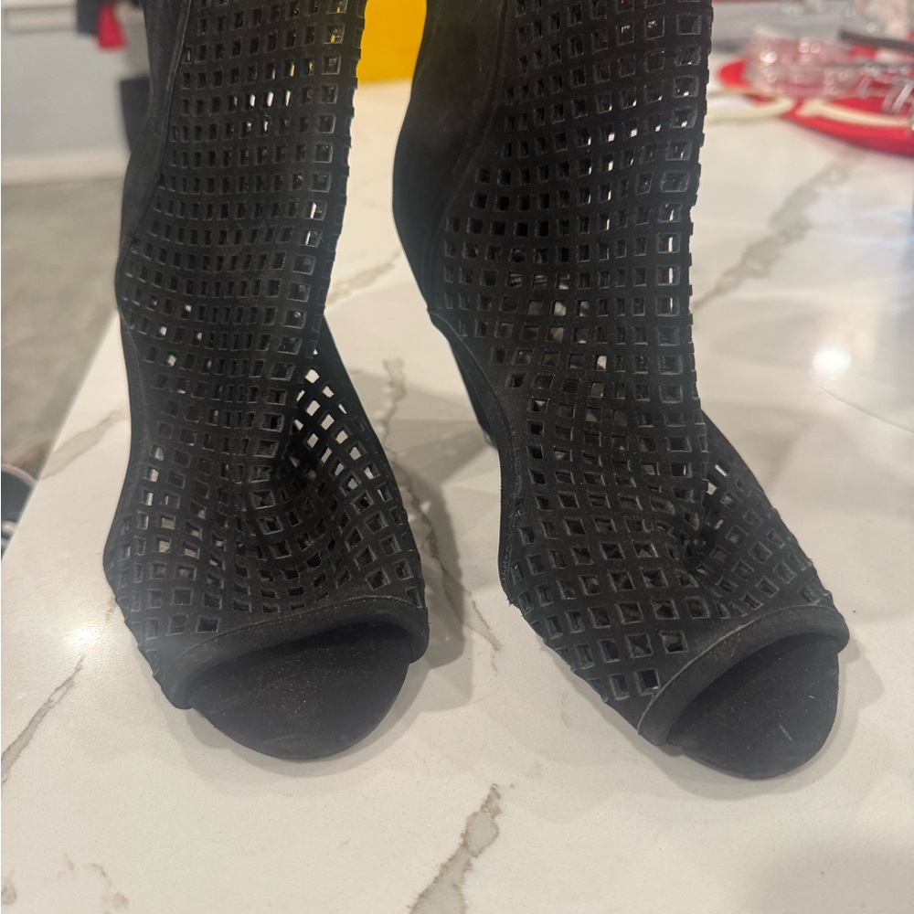 Jeffrey Campbell Black Women's Peep-Toe Shoes 6.5